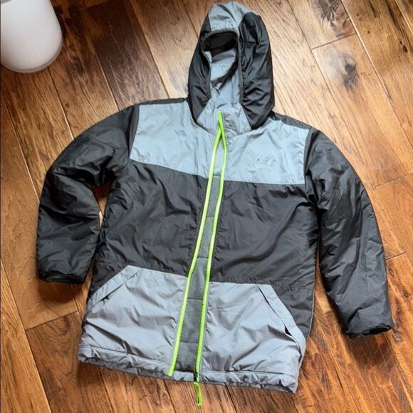 The North Face Reversible Black and Gray Hooded Jacket - Picture 1 of 15